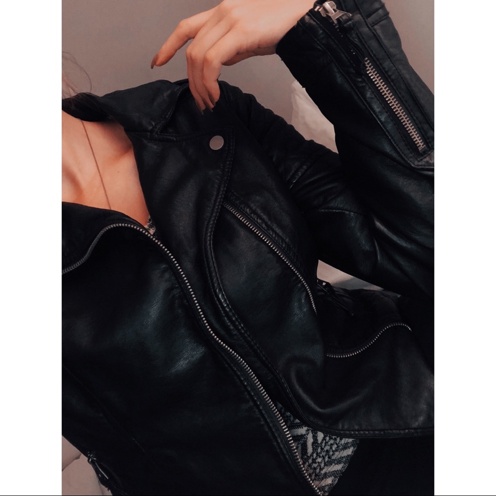 ✨Leather Moto Jacket✨ GREAT CONDITION